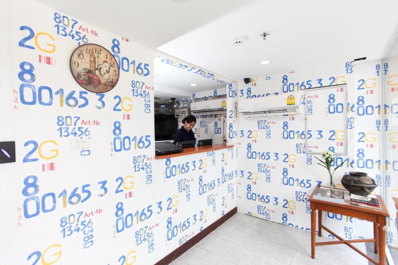 Hostel 8 Sukhumvit Soi 8 Bangkok Buitenkant foto